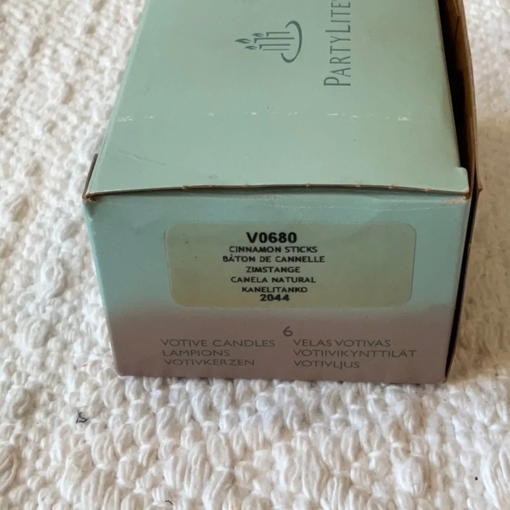 PartyLite Rare cinnamon sticks, 6 Votive Candles